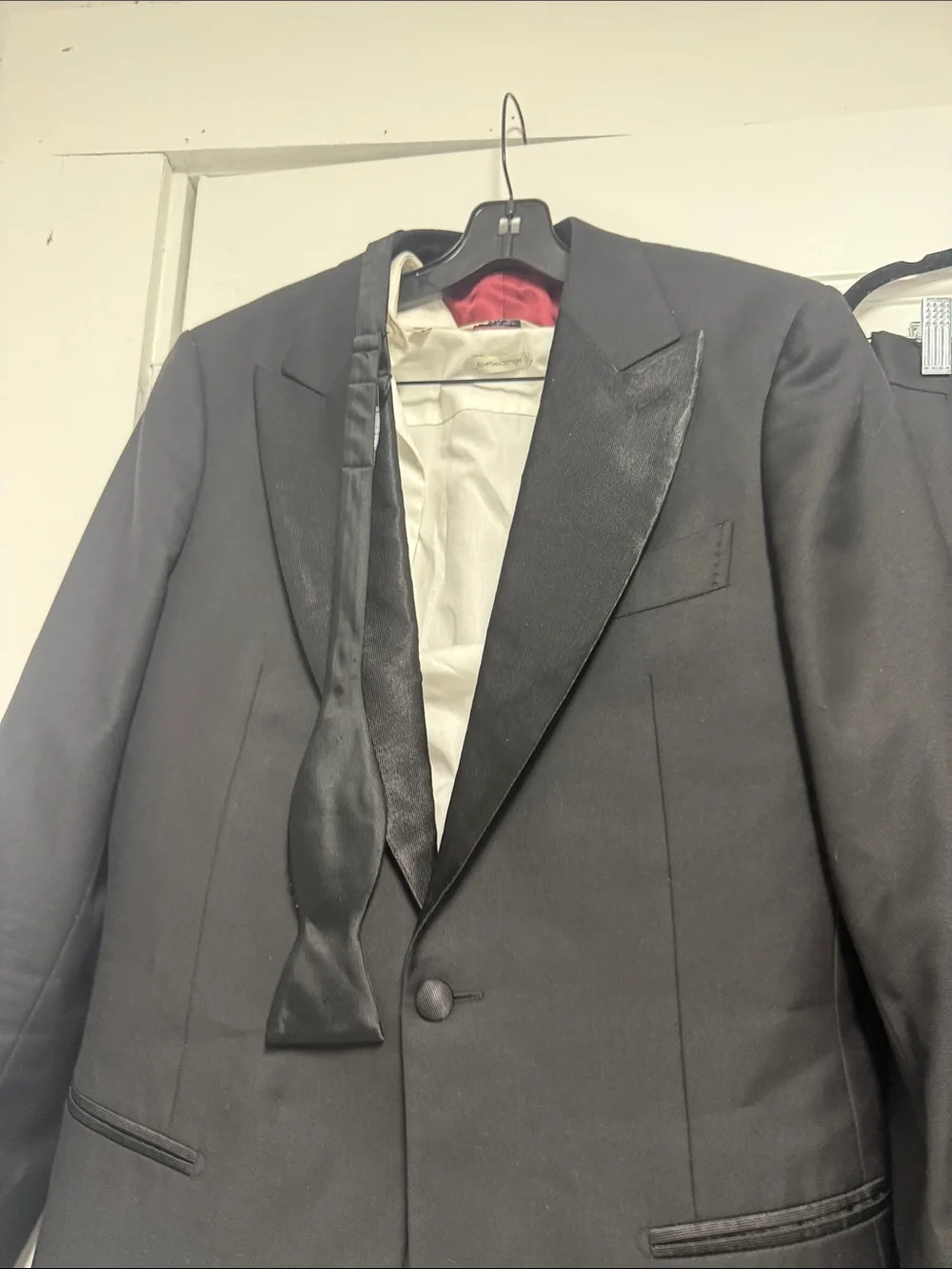 Classic Black Men's Suit Jacket Shirt & Trousers & Bow Tie - 4 Piece